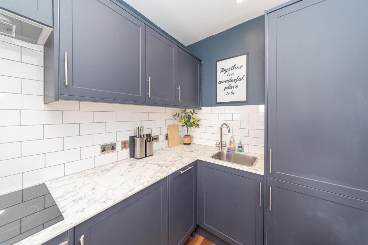 Apartament 2Cq*Morden Studio Flat *Moments Away From Brighton Seafront Zewnętrze zdjęcie